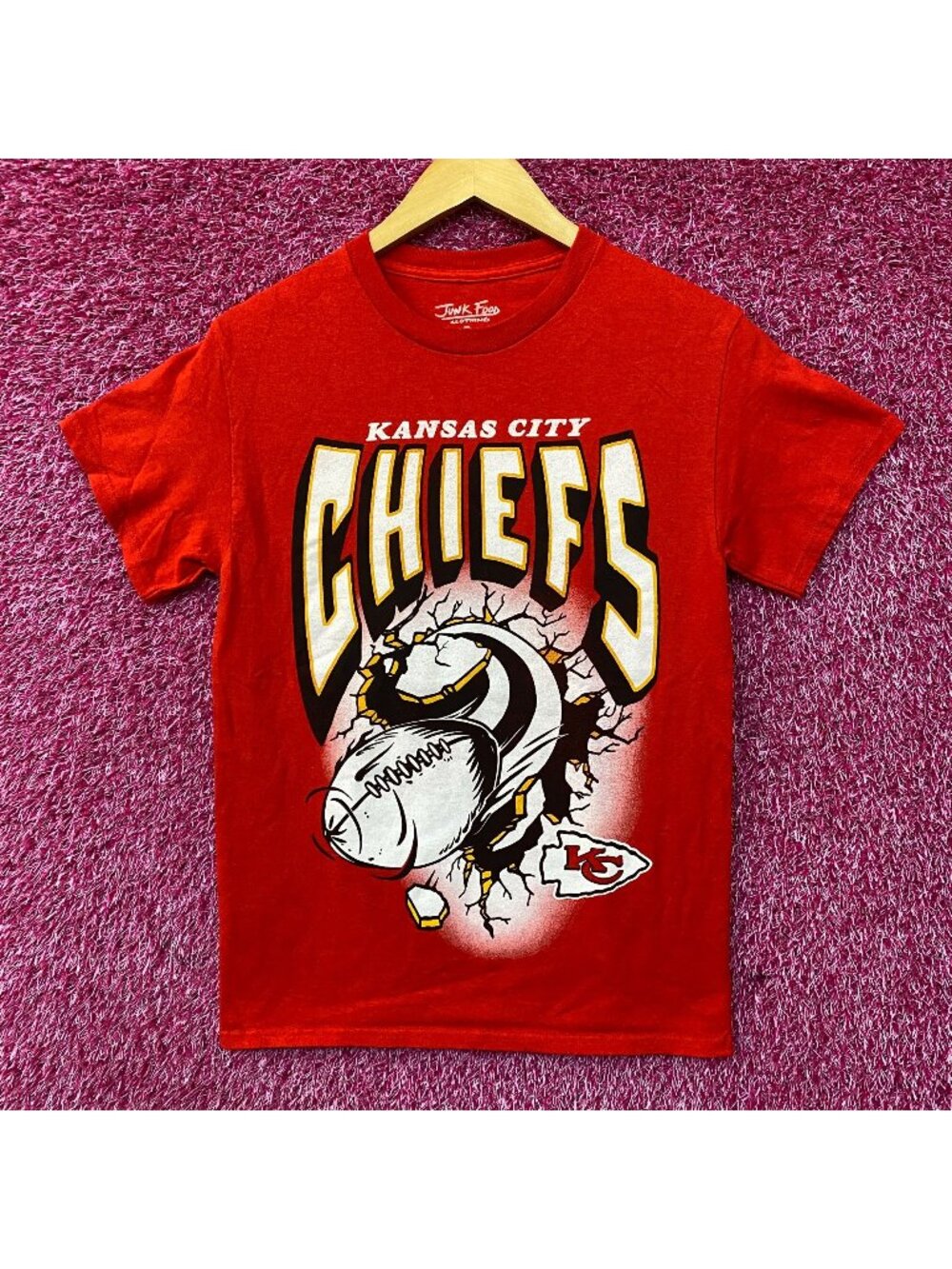 Junk Food Kansas City Chiefs Break Through T-Shirt XS
